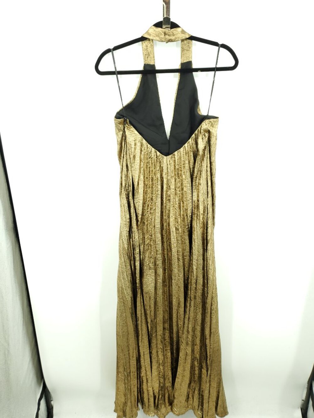 Lulus Gelsey Gold Lurex Pleated Halter Shift Maxi Dress L - Picture 5 of 16